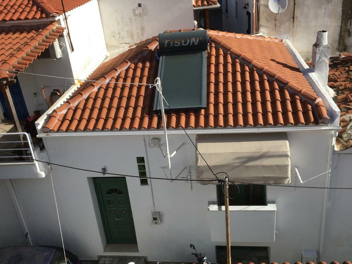 Angelos House Deluxe Apartments Skiathos Town Exterior photo